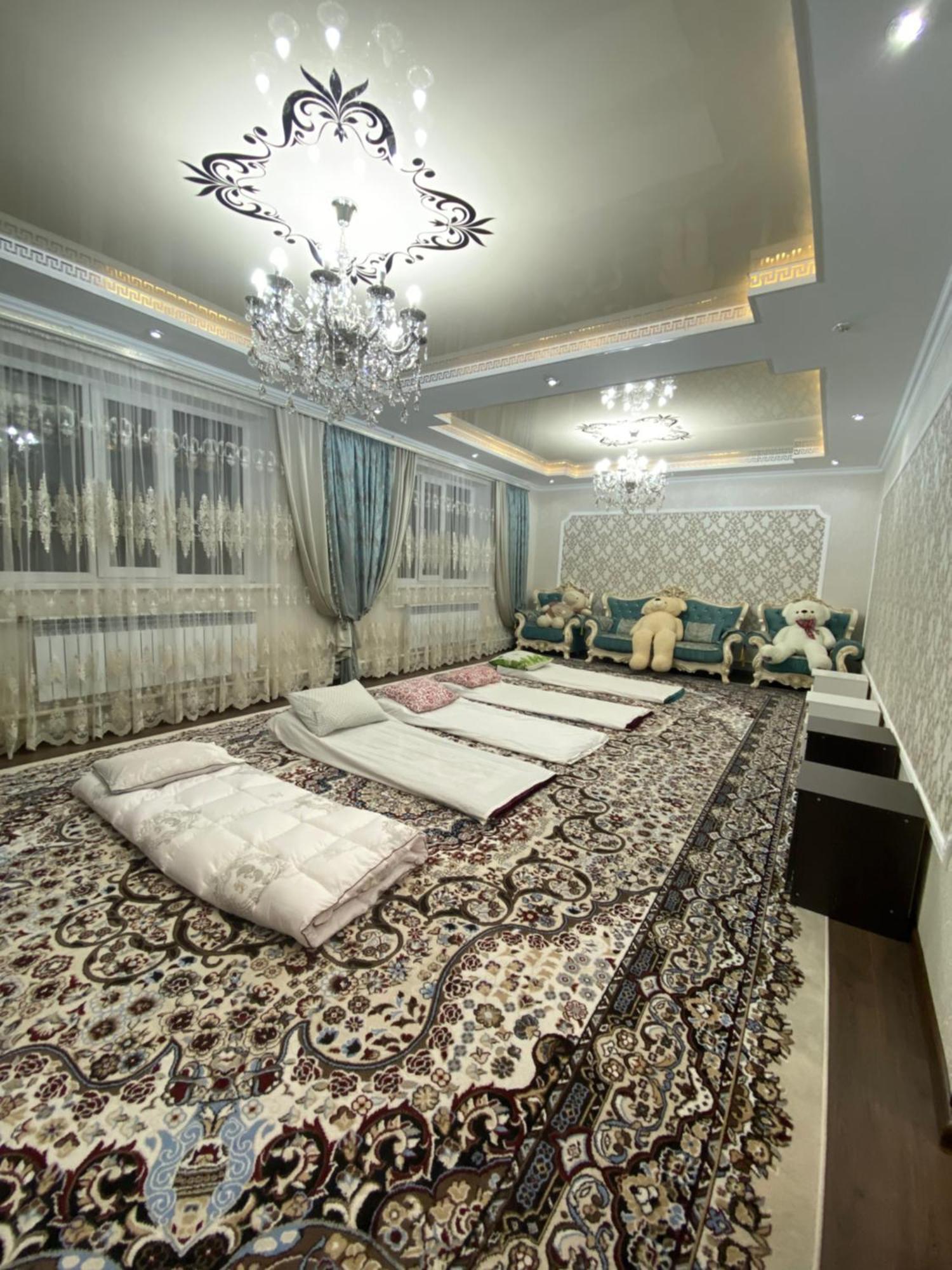 Guest House Glover Karakol Exterior foto